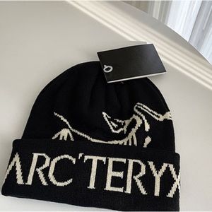 ARCTERYX HAT